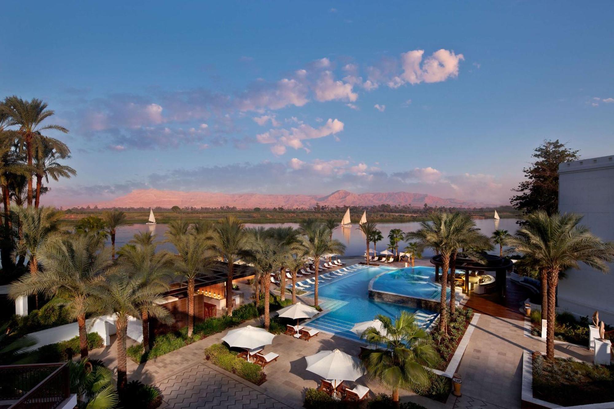 Hilton Luxor Resort & Spa Exterior foto